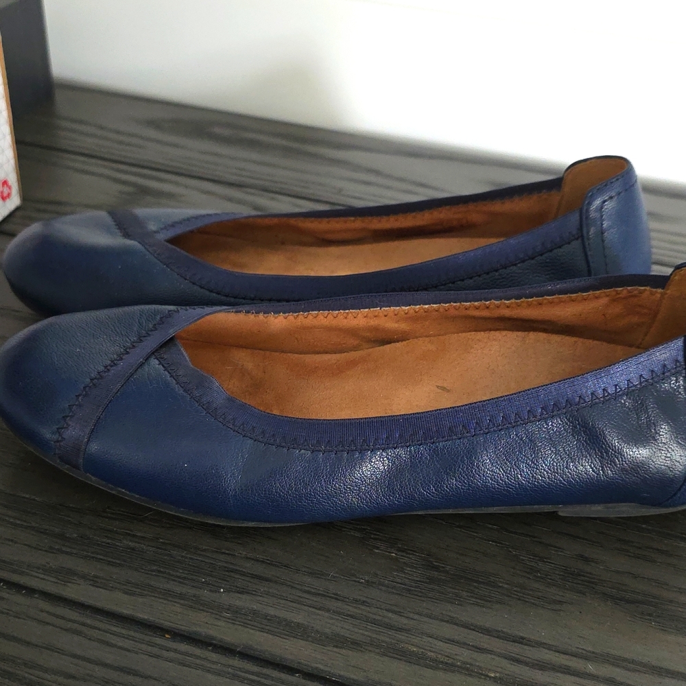 Vionic Caroll Loafers Womens 7.5M Blue Leather Flats Arch Support Shoes Slip On